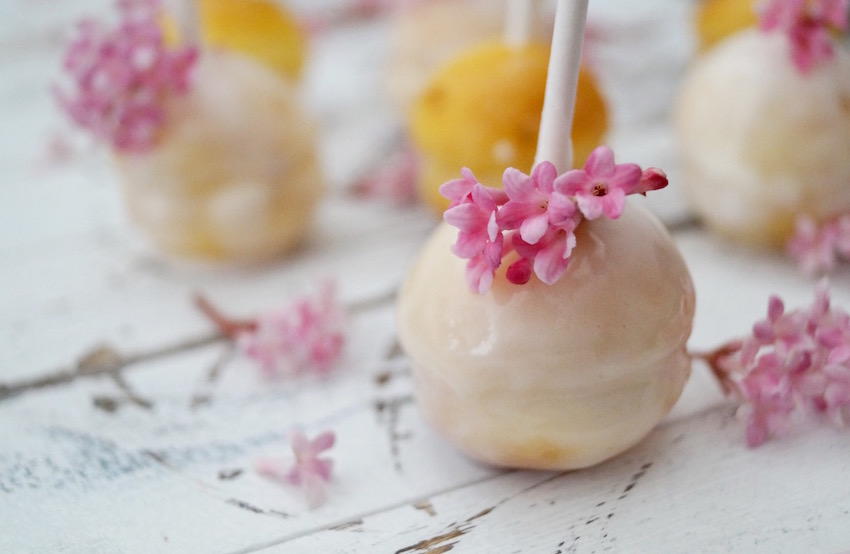 Zitronen-Buttermilch-Cakepops - Blog-Geburtstag - Ein Häppchen Liebe - Backwolke