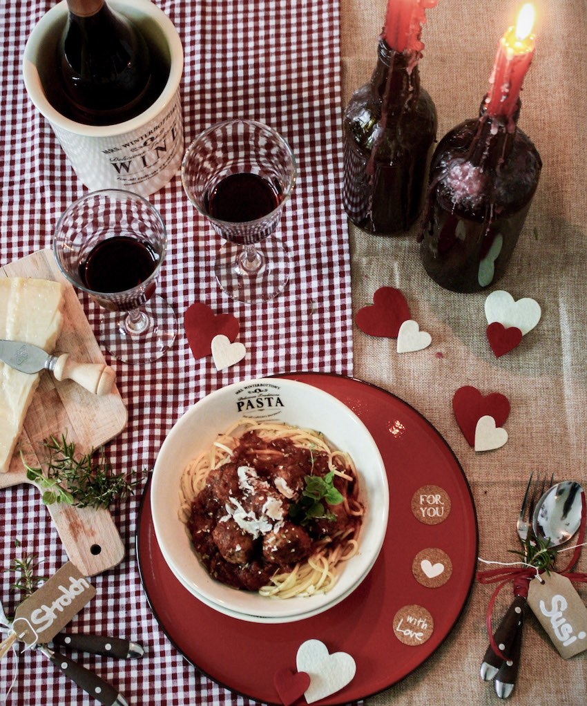 Spaghetti mit Polpette und Tomaten-Sugo - Ein Häppchen Liebe