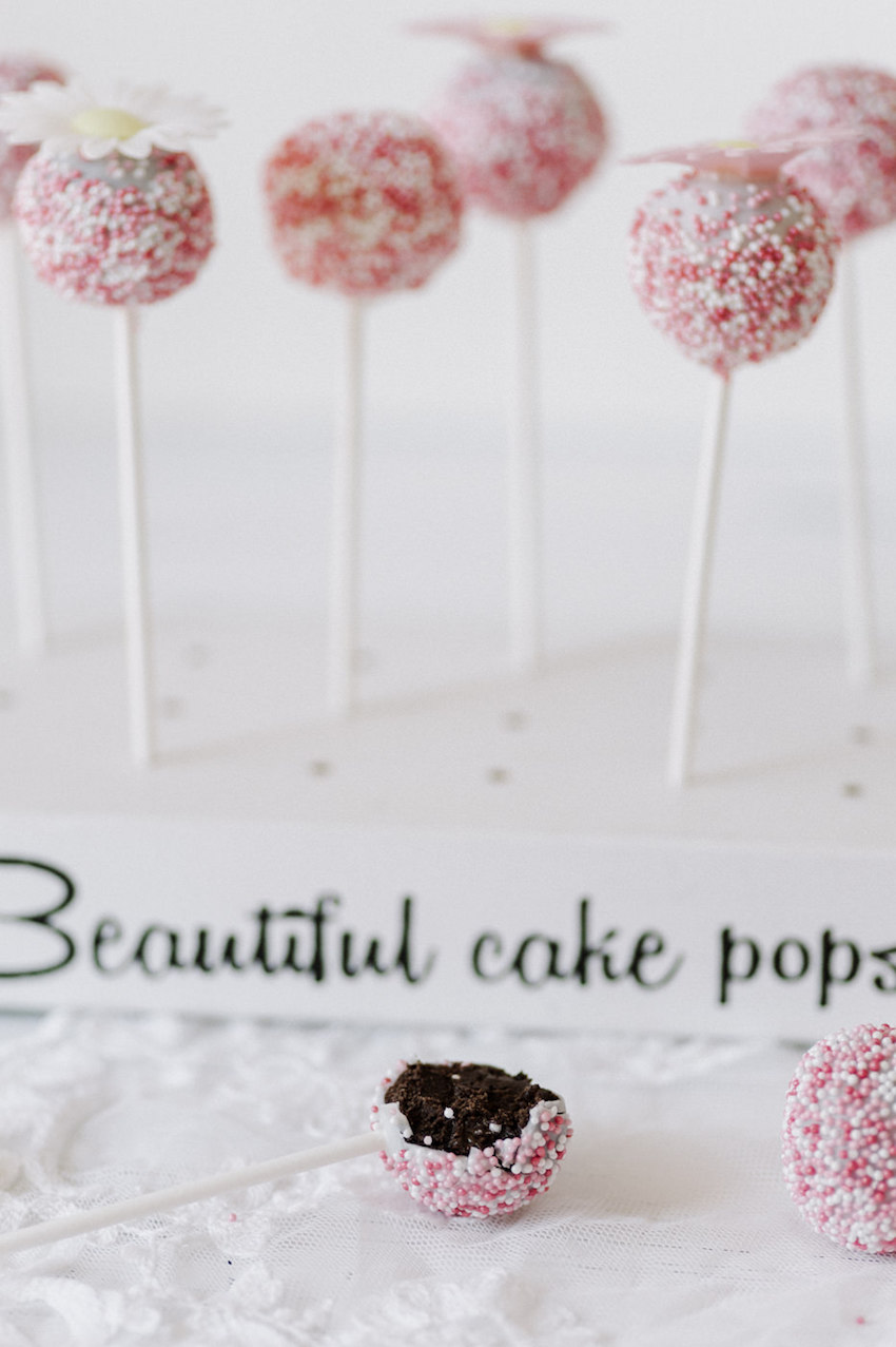 Anne's Zuckermoment - Oreo Cakepops - Ein Häppchen Liebe - Blog-Geburtstag